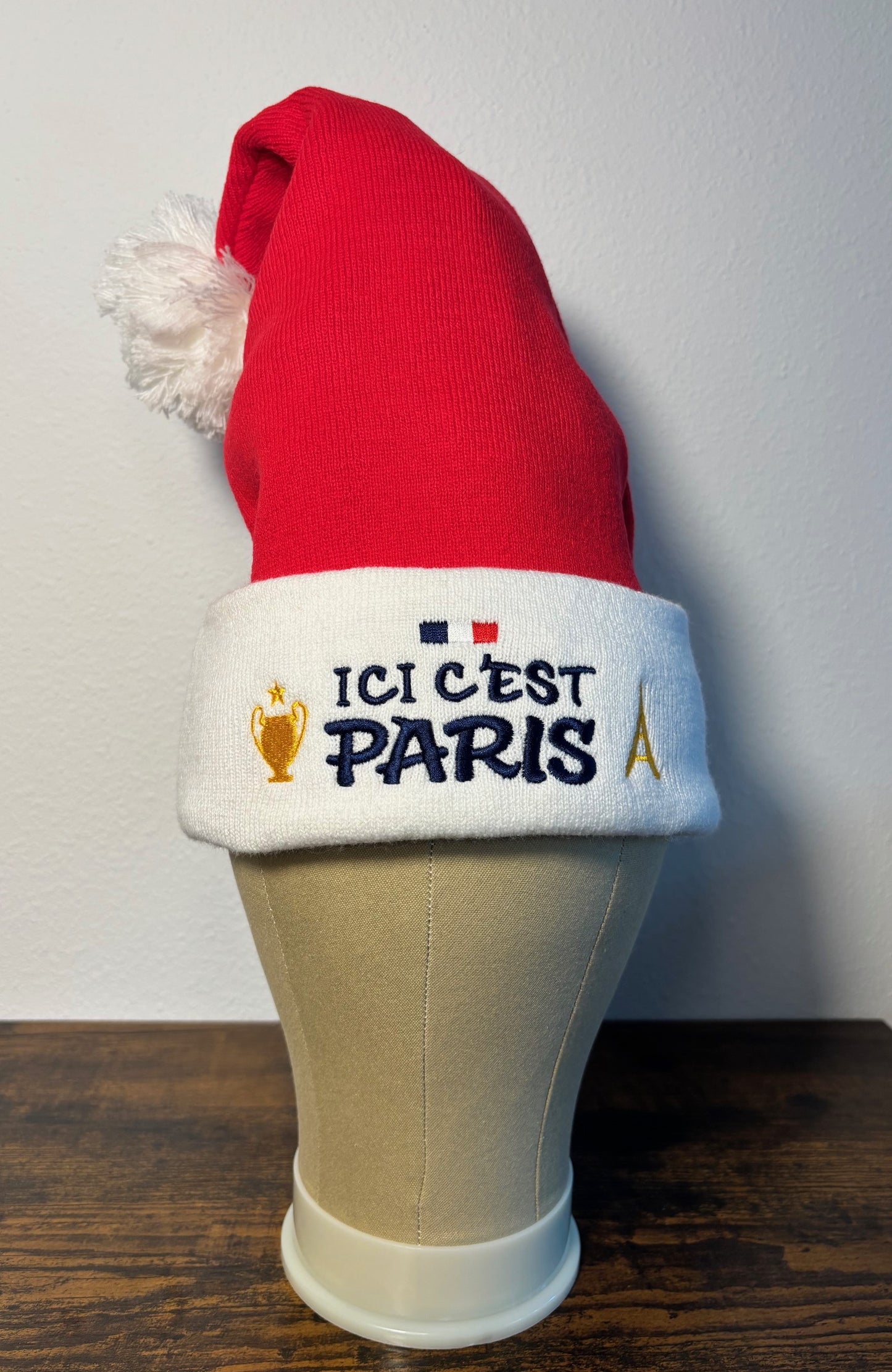 Bonnet de Noël - Ici c'est Paris